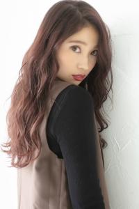 リッジカールココアグレージュミディフェザーバング - prize Iris 池袋【プライズ アイリス】池袋駅東口店掲載