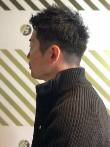 大人の刈り上げスタイル【BARBER-BAR】 - バーバーバー赤羽掲載