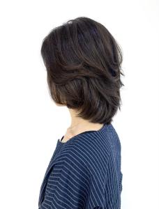 前上がりレイヤー/ダークアッシュ/30代40代50代/ミディ - QUALIS 上福岡店掲載