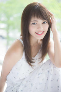 個性的 眉上 斜めバングXモーブカラー - Aman hair-e 吉祥寺東口店 アマンヘアーイースト掲載