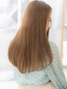 大人かわいいオリーブベージュ小顔ロング　ペールベージュ - mod's hair【モッズヘア】上尾/上尾西口店掲載