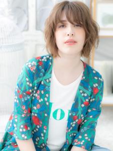 くせ毛風斜めバング外国人風ゆるふわ大人ボブ　ウェーブ - mod's hair【モッズヘア】越谷/越谷西口店掲載