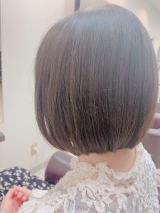 切りっぱなしボブ - Hair&Make Dolly掲載