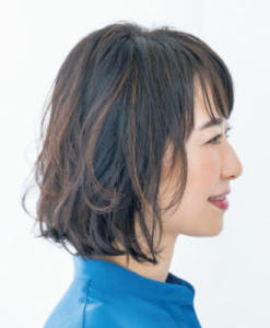 綺麗なサイドシルエット30代40代50代大人気くせ毛風ボブ - TOTAL BEAUTY STELLA掲載