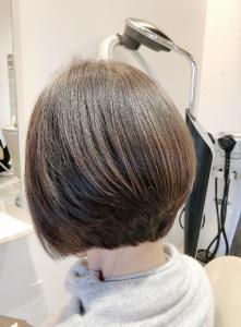 艶感アップのオイルカラー＆前下がりボブ - Hair&Make OPSIS掲載