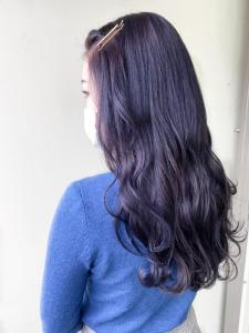 ダークパープル×センター分けアレンジ@神崎 - Luana hair＆treatment掲載