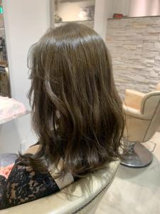 【春夏◎淡いオリーブベージュ×ゆる波ウェーブ】 - Hair&Make OPSIS掲載