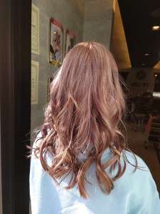 ピンクミルクティー - BRaeVE hair design掲載