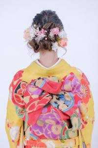 振袖に合うヘアアレンジ - EMU international 春日部本店掲載