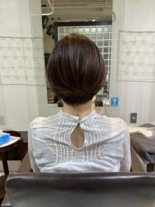 40代にオススメショートスタイル＆イルミナカラー - Stilla smooth掲載