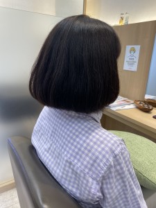 《兎にも角にもシンプル派！》黒髪ボブは艶もまとまりも良いです - u'i by first掲載