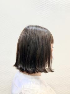 切りっぱなしボブ/外ハネ/20代30代/アッシュグレー/ - QUALIS 上福岡店掲載