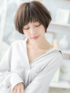 小顔切りっぱなし大人かわいいくびれショート　ヴェールカラー - mod's hair 越谷西口店【モッズヘア】掲載