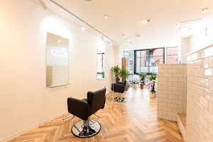 Bienvenu ビアンベニュ 広島市 美容室 Sakuria サクリア