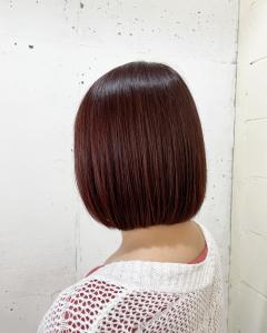 チェリーレッド×ミニボブ - Lourdes hair design掲載
