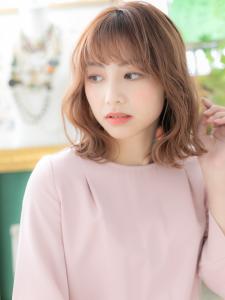 大人かわいいピンクブラウン小顔くびれミディ　ゆるふわカール - COVER HAIR bliss 北浦和西口店【カバー ヘア ブリス】掲載