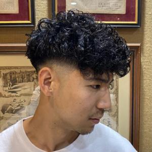 スキンフェード　強めパーマ　バーバー　理容室　大宮 - ヒロ銀座BARBER SHOP 大宮店掲載