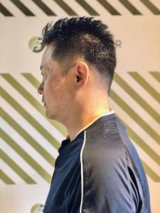 大人の刈り上げスタイル【BARBER-BAR】 - バーバーバー赤羽掲載