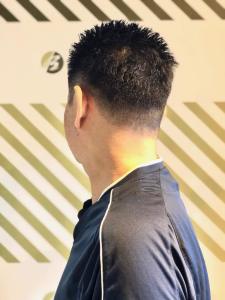 大人の刈り上げスタイル【BARBER-BAR】 - バーバーバー赤羽掲載