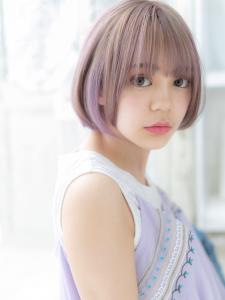 ツヤ髪ラベンダーカラー透け感前下がりボブ　イヤリングカラー - mod's hair【モッズヘア】上尾/上尾西口店掲載