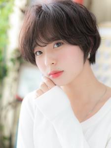 大人かわいいくせ毛風黒髪小顔マッシュヘア　フェザーボブ - COVER HAIR & SPA bliss 浦和西口店【カバー ヘア アンド スパ ブリス】掲載