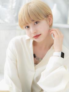 ハイトーンカラーで外国人風ショートマッシュ　フェザーバング - mod's hair【モッズヘア】上尾/上尾西口店掲載