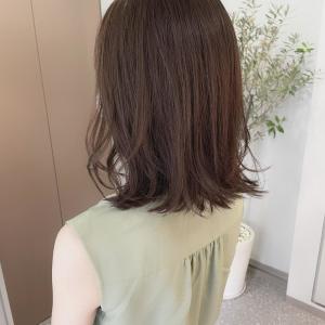 柔らかなミディアムボブヘア - Eleanor 梅田店掲載