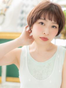 大人かわいい前下がり小顔オン眉ショート　透明感 - COVER HAIR bliss 上尾西口店掲載