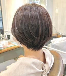 頭の形がキレイに見える丸みショート【横浜】 - Neolive aim 横浜店掲載