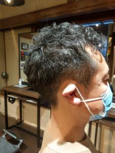 「面倒なブローのいらないってのがイイよね～♪」パーマスタイル - ヒトトケ掲載