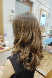 ハイライト効果で白髪もなじむカラー☆ - hair studio Romeo掲載