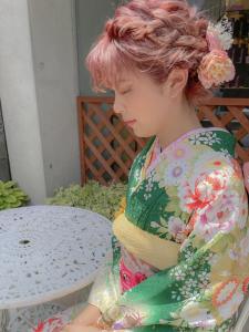 振袖に合うショートヘアアレンジ - EMU international 春日部本店掲載