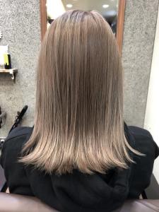ミルクティーベージュ[ニュアンスカラー/ハイトーンカラー] - FIX-hair 梅田店掲載