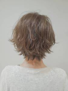 外ハネやわらかショートボブ - FACE。伊勢原掲載