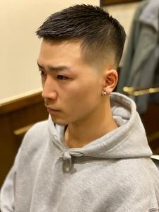 フェザーアップ　スキンフェード - HIRO GINZA BARBERSHOP 飯田橋神楽坂店掲載