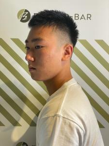 大人の刈り上げスタイル【BARBER-BAR】 - バーバーバー赤羽掲載