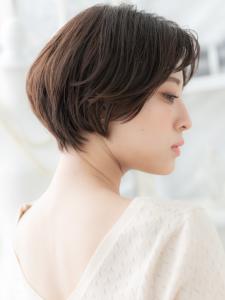 ハーブカラーアシンメトリークールショートT　ダークグレージュ - mod's hair【モッズヘア】越谷/越谷西口店掲載