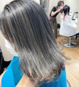 白髪60%のお客様　育てると白髪染め未使用も可能に - ＣＲＥＡ能見台掲載