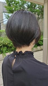 ボブスタイル特集　カーキグレージュ　ショートボブ　 - STYLE 成城掲載