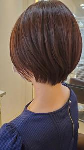 ボブスタイル特集　カーキグレージュ　　大人かわいい　 - STYLE 成城掲載