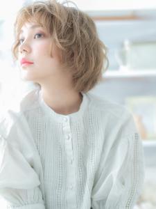ハイトーンカラー小顔くせ毛風マッシュウルフ　パーマボブ - mod's hair 上尾【モッズヘア】上尾西口店掲載