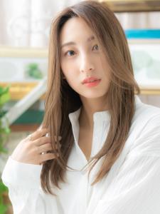 かきあげ前髪抜け感ヘア…小顔流れるレイヤー　ノームコア - COVER HAIR & SPA bliss 浦和西口店【カバー ヘア アンド スパ ブリス】掲載