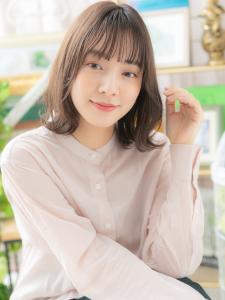 カーキグレージュミストバング小顔ウルフボブ　前髪ぱっつん - COVER HAIR & SPA bliss 浦和西口店【カバー ヘア アンド スパ ブリス】掲載