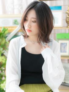 大人かっこいいアシンメトリーミディアムボブ　くびれヘア - COVER HAIR bliss 【カバー ヘア ブリス】川口/ららテラス川口東口駅前店掲載