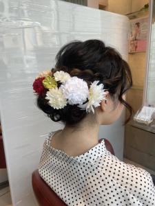 振袖に合うヘアアレンジ - EMU international 春日部本店掲載