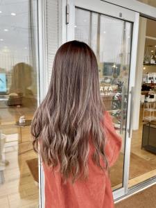 大人グラデーション×ハイライトカラー - SARA Beauty Sight 九大学研都市店掲載