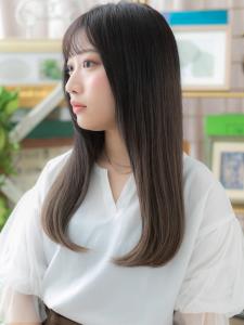 大人かわいいネオシースルーバング黒髪ロング　グレイアッシュ - COVER HAIR bliss 上尾西口店掲載