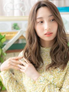 外国人風ハイライト大人巻きセンターパート　アンニュイヘア - COVER HAIR bliss 上尾西口店掲載