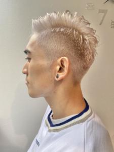 ホワイトカラー - Lily of the Vase掲載