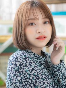 暖色系カラー透けバング前下がりぷつっとボブ　透けバング - COVER HAIR bliss 大宮西口店【カバー ヘア ブリス】掲載